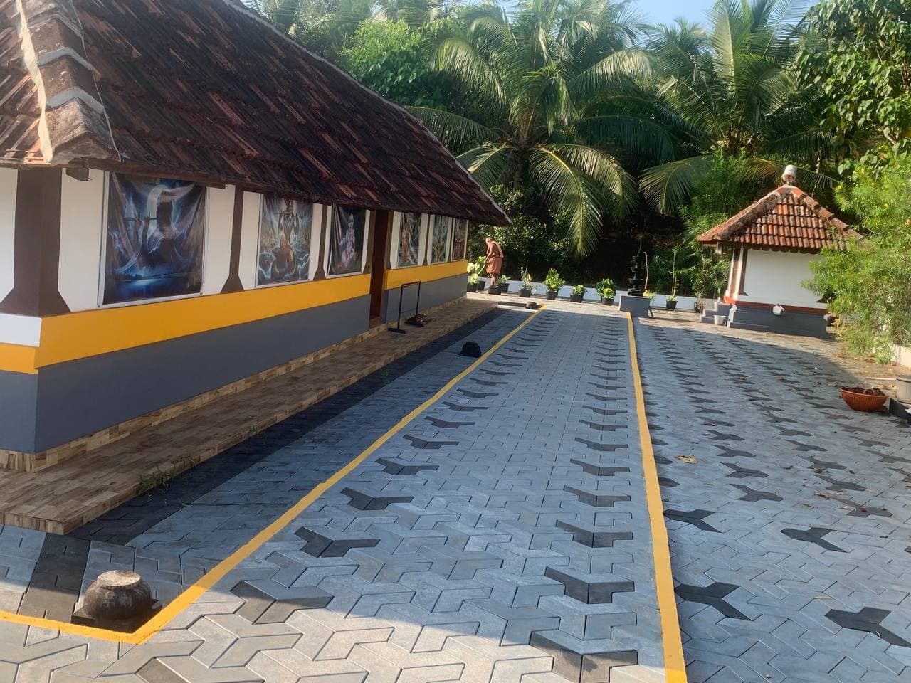 Poravannoor Edakkadu Sree Narasimha Moorthy Temple gallery 2