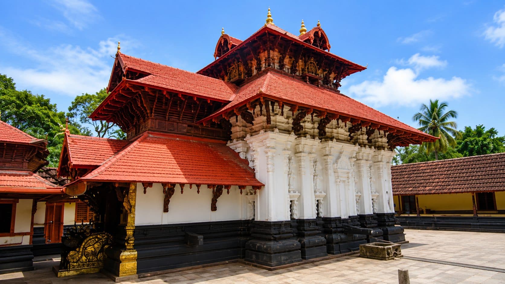 Kaduthuruthy Thaliyil Shri Mahadeva Temple
